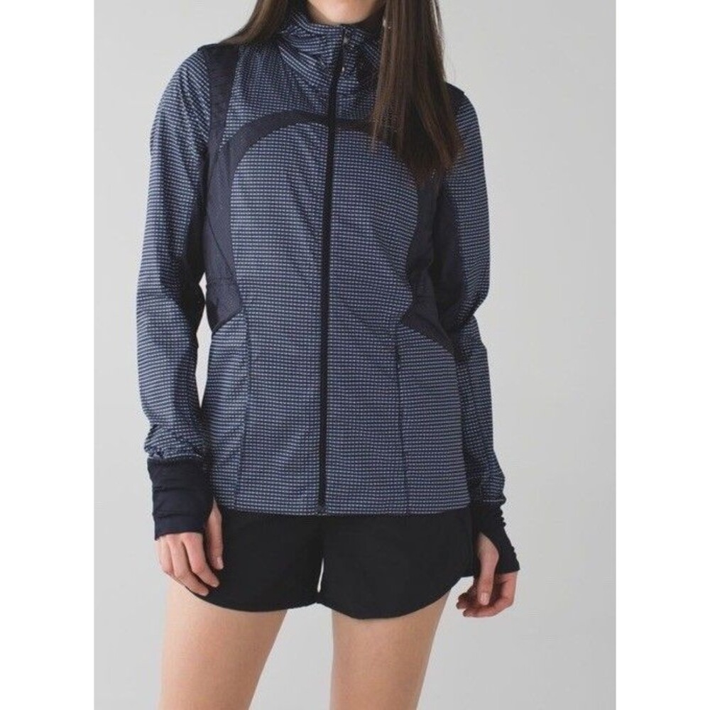 Lululemon Vent It Out Jacket Double Dot Navy Blue Lullaby / Navy Blue Size 6
